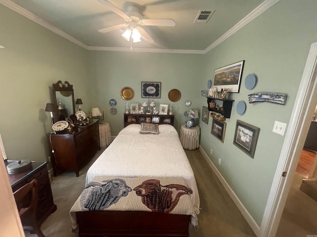 bedroom with crown molding, ceiling fan, visible vents, and baseboards