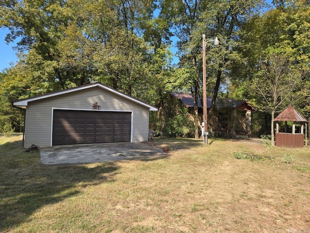 view of detached garage