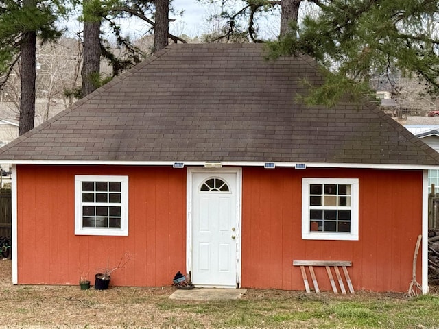 view of outbuilding with an outbuilding