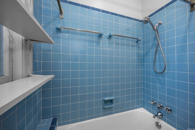 bathroom featuring shower / bathtub combination