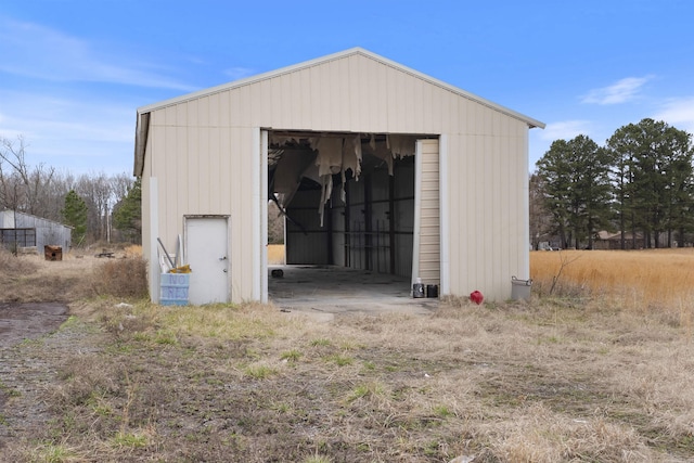 view of detached garage