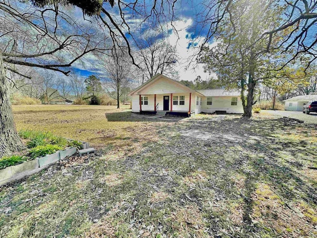 view of front of house with a porch