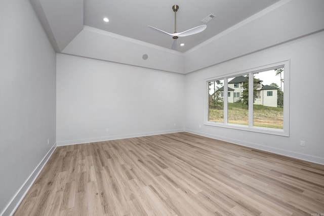 empty room with recessed lighting, visible vents, light wood-style floors, ceiling fan, and baseboards