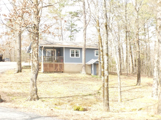 view of front of home featuring a porch