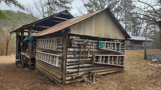 view of outdoor structure