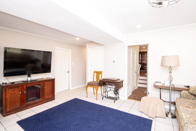 living area featuring recessed lighting, baseboards, crown molding, and light tile patterned flooring