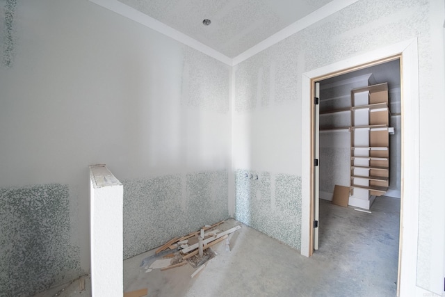 bathroom featuring concrete floors