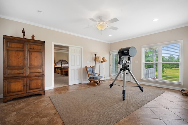 workout room featuring recessed lighting, a ceiling fan, crown molding, and baseboards