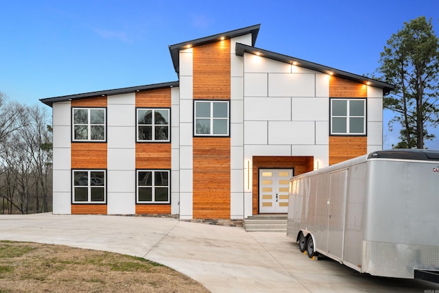 view of front of house featuring entry steps