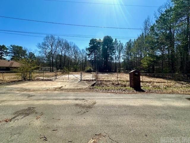 Listing photo 2 for 5916 W 4th Ave, Pine Bluff AR 71602