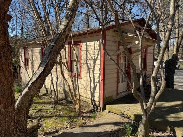 view of outbuilding