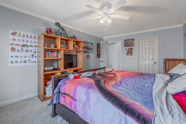 bedroom featuring baseboards, light carpet, ornamental molding, and a ceiling fan