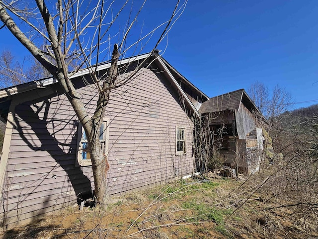 view of side of home