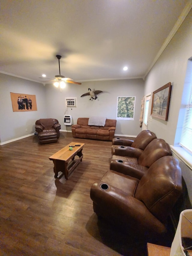 living room with crown molding, baseboards, ceiling fan, recessed lighting, and wood finished floors
