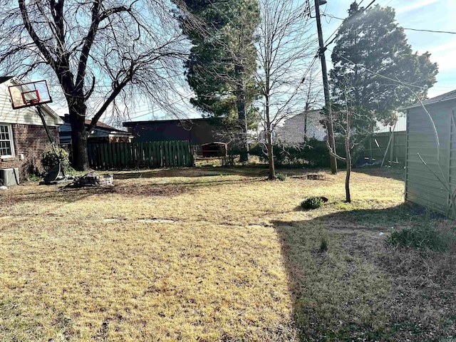 view of yard featuring fence