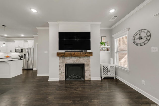 unfurnished living room featuring visible vents, crown molding, and dark wood-style flooring