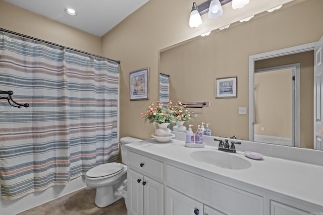 full bathroom featuring vanity, toilet, recessed lighting, and shower / bath combo