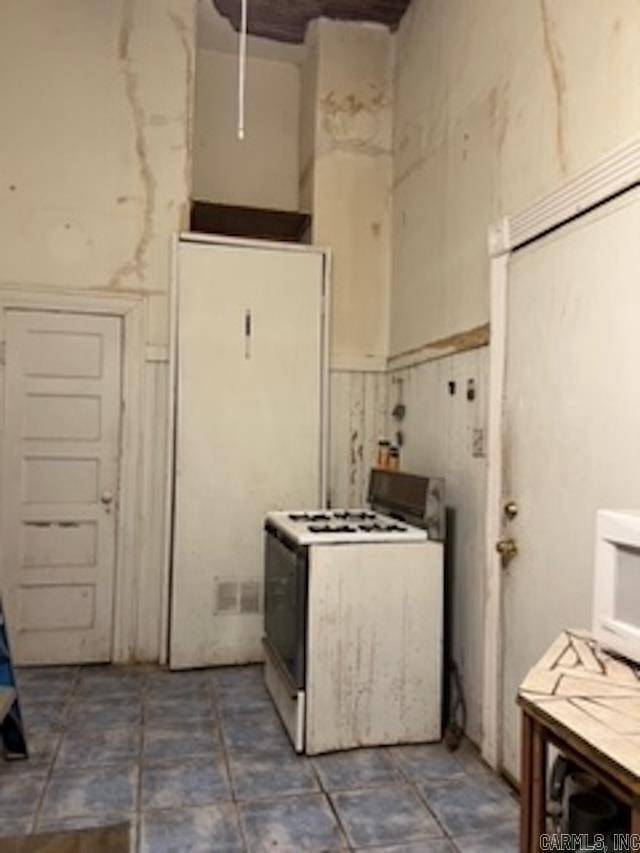 kitchen featuring white appliances