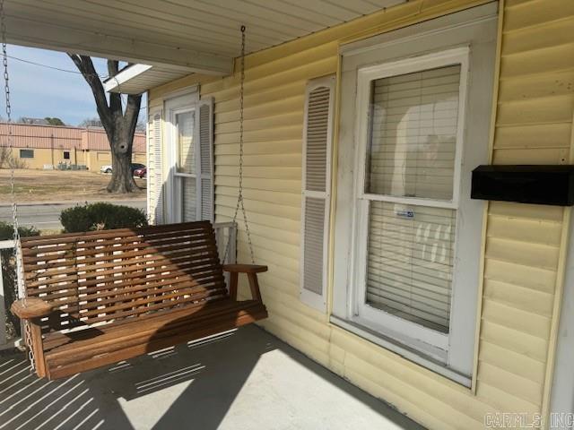 view of patio / terrace featuring covered porch