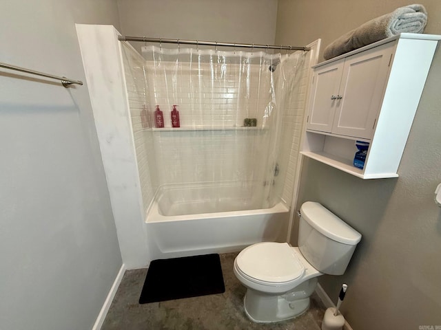 bathroom with toilet, baseboards, and shower / bath combo