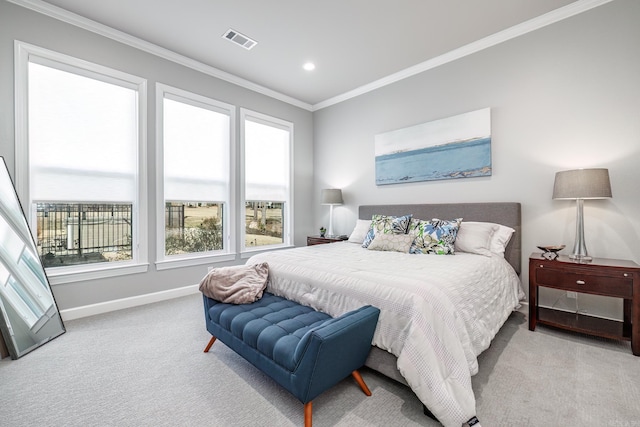 bedroom with carpet, visible vents, baseboards, recessed lighting, and crown molding