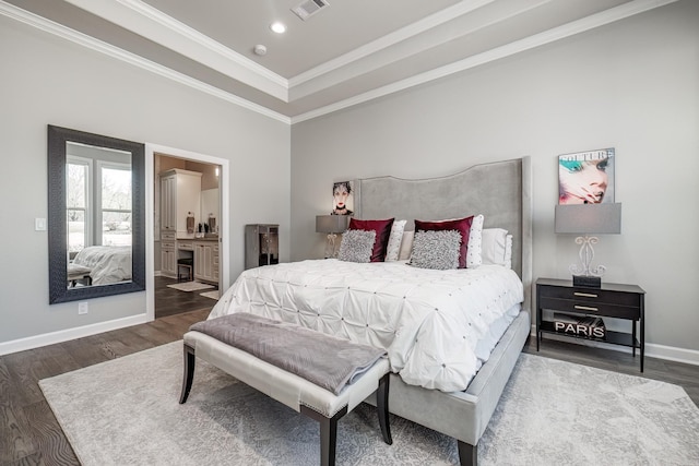 bedroom featuring visible vents, baseboards, recessed lighting, dark wood-style flooring, and crown molding