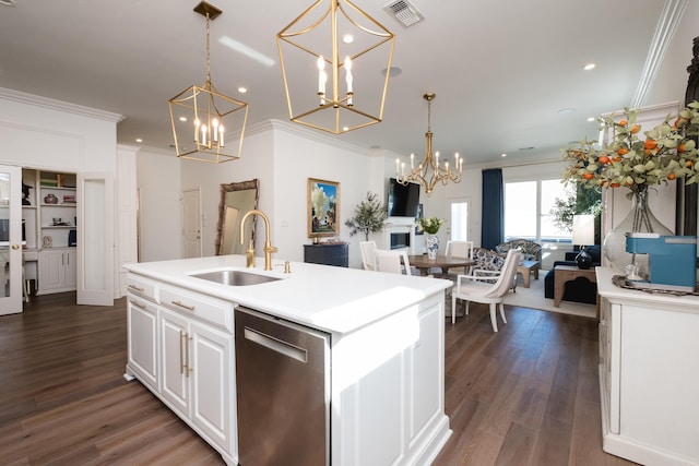 kitchen featuring visible vents, a sink, dark wood-style floors, crown molding, and dishwasher