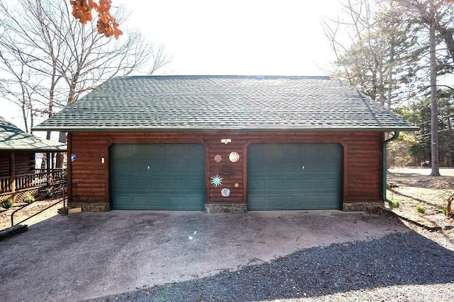 view of detached garage