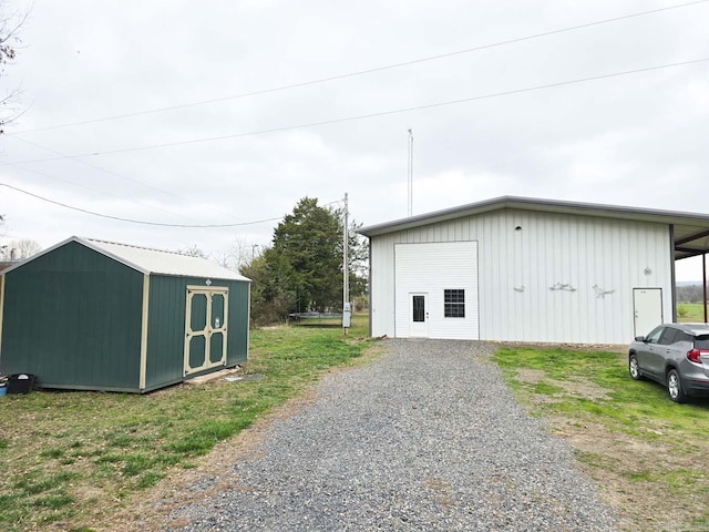 view of outdoor structure with an outdoor structure