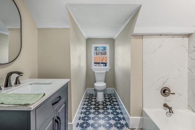 bathroom with crown molding, baseboards, toilet, bathing tub / shower combination, and vanity