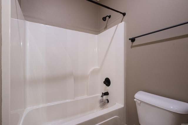 full bath with shower / bathing tub combination and toilet