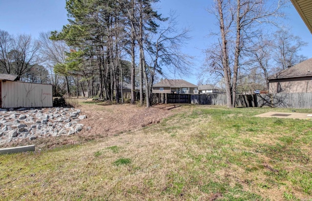 view of yard featuring fence