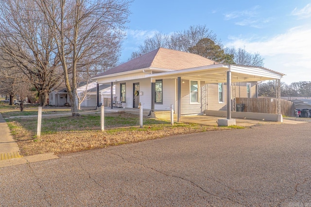 view of front of property with covered porch