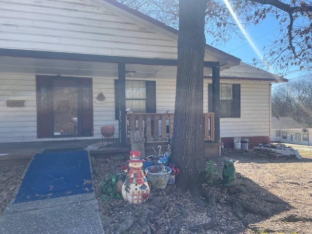 613 E Maple St, Benton, AR 72015 - exterior space with covered porch