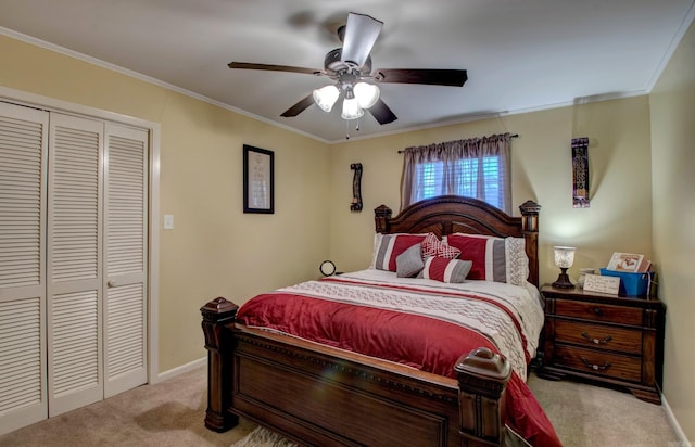 106 Pine Forest Ln, Fordyce, AR 71742 - carpeted bedroom with a closet, crown molding, and a ceiling fan
