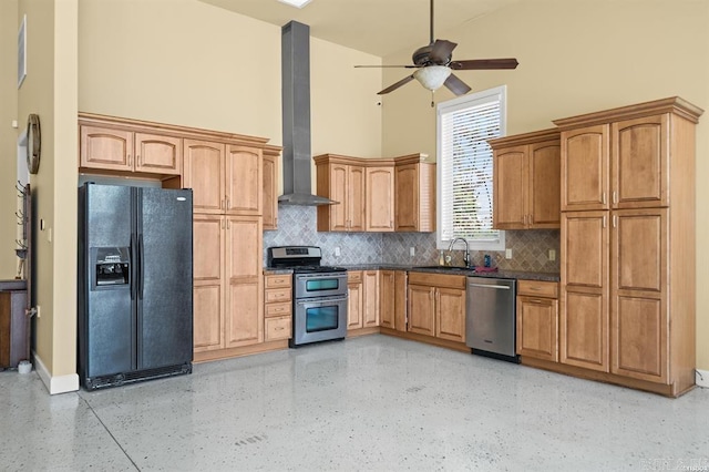 1601 Marion Anderson Rd, Hot Springs, AR 71913 - kitchen with dark countertops, backsplash, a high ceiling, stainless steel appliances, and a ceiling fan