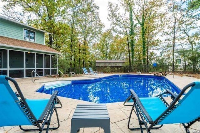 103 River Bend Rd, Hot Springs, AR 71913 - view of pool featuring a fenced in pool, fence private yard, a patio, and a sunroom