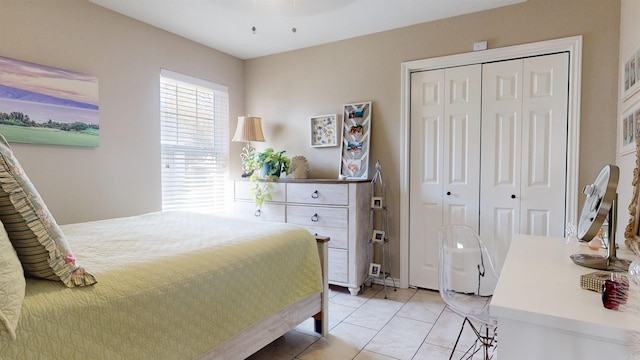 6006 Shadyside, Texarkana, TX 75503 - bedroom featuring light tile patterned floors and a closet