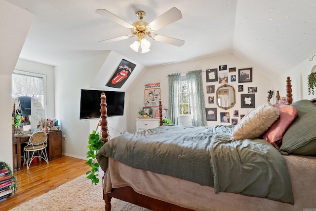 8 Allen Pt, Perryville, AR 72126 - bedroom with baseboards, lofted ceiling, ceiling fan, and light wood finished floors