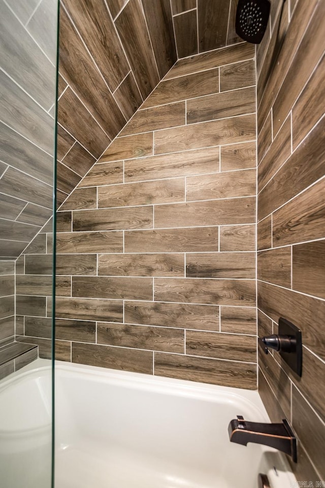 full bathroom featuring washtub / shower combination