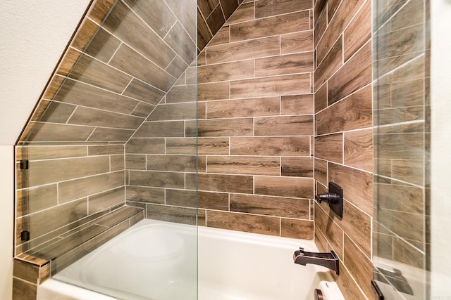 full bathroom featuring washtub / shower combination