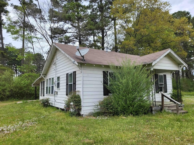 755 Ash St, Prescott, AR 71857 - view of front of house with a front lawn
