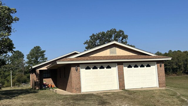 164 Polk Rd Unit 714, Mena, AR 71953 - view of garage