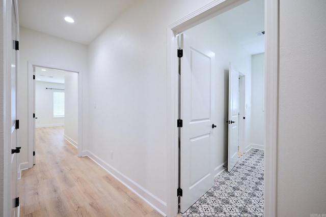 9 Marchwood Cv, Little Rock, AR 72210 - corridor with baseboards, recessed lighting, visible vents, and light wood-style floors
