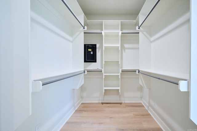 9 Marchwood Cv, Little Rock, AR 72210 - walk in closet featuring light wood-style floors