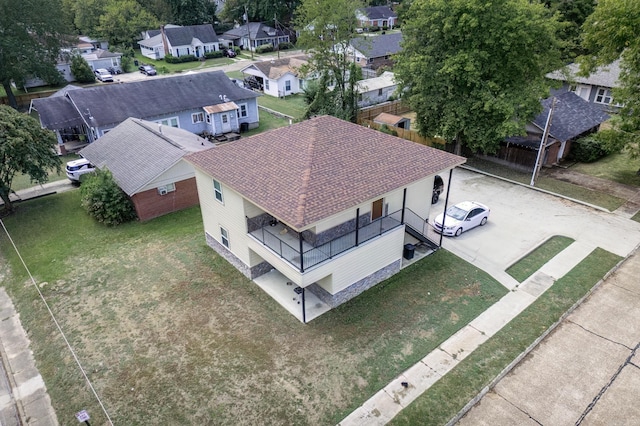 bird's eye view with a residential view
