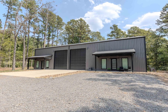 view of outbuilding with driveway