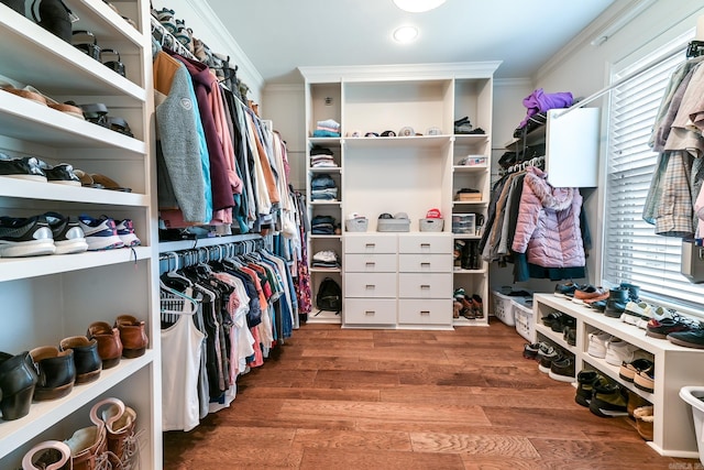 411 Sienna Lake Dr, Little Rock, AR 72210 - walk in closet featuring wood finished floors