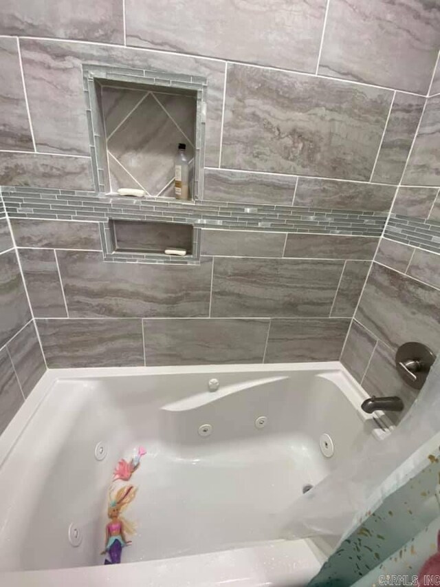 6 Timber Ridge Dr, Atlanta, TX 75551 - view of full bathroom