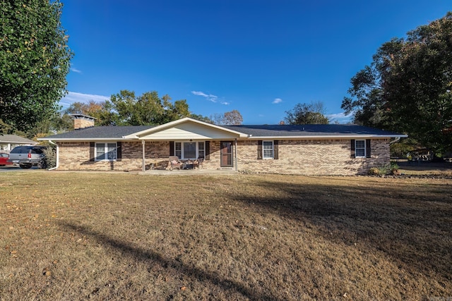 168 Leta Ln, Hot Springs, AR 71913 - single story home featuring a front lawn, a chimney, and brick siding